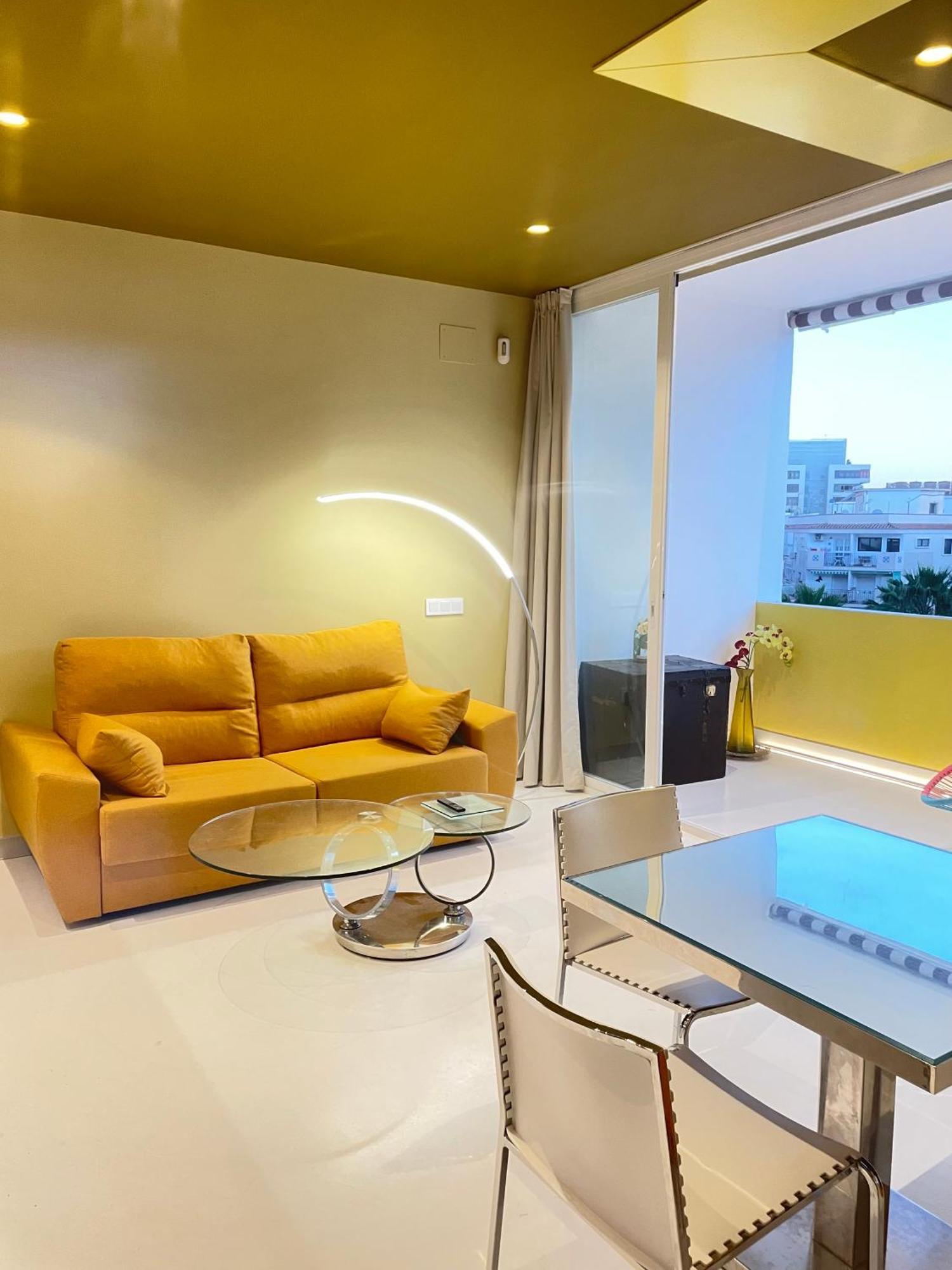 Lahola Glam Suites Торремолинос Экстерьер фото