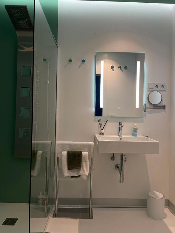 Lahola Glam Suites Торремолинос Номер фото